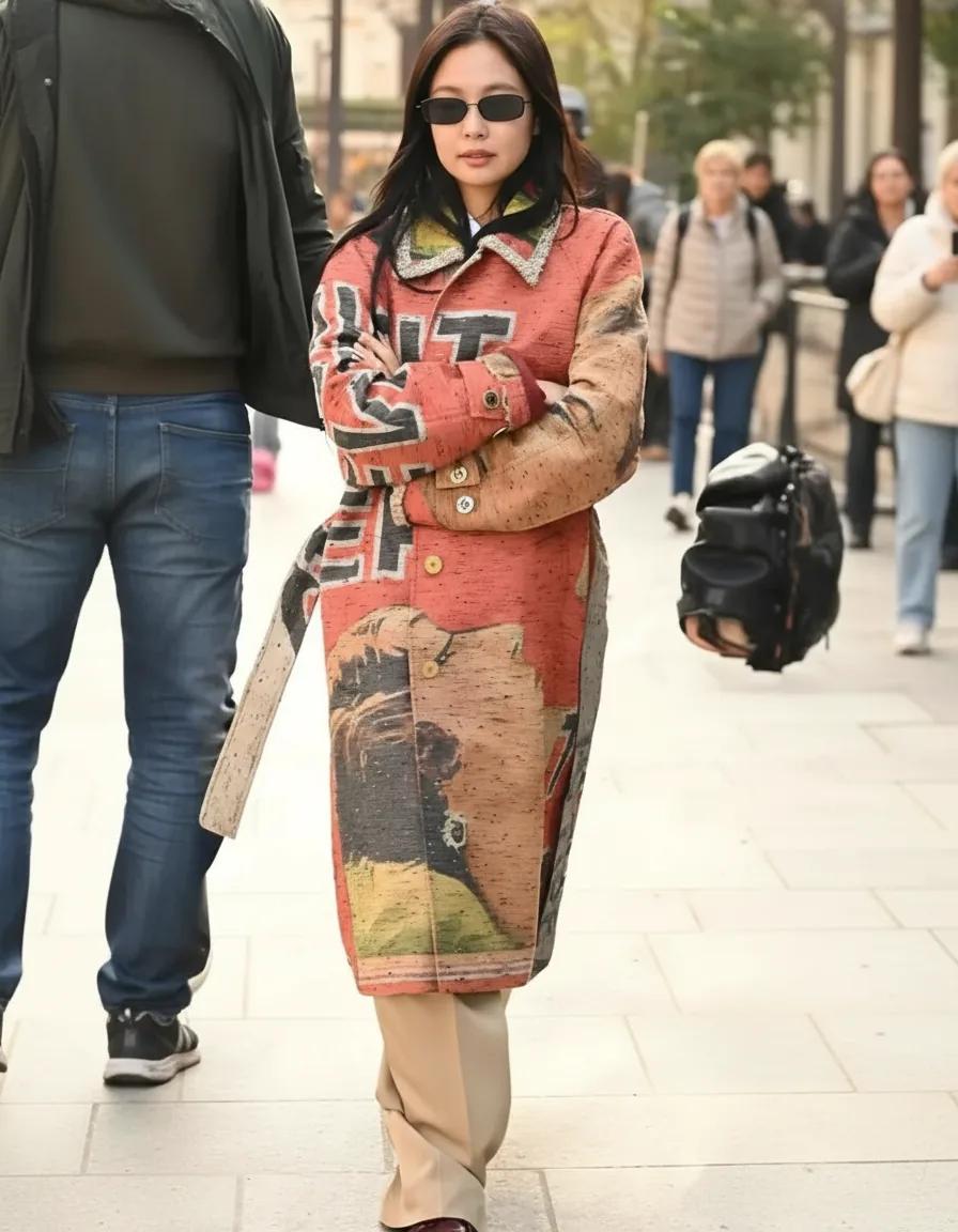 Jennie's patterned coat street style