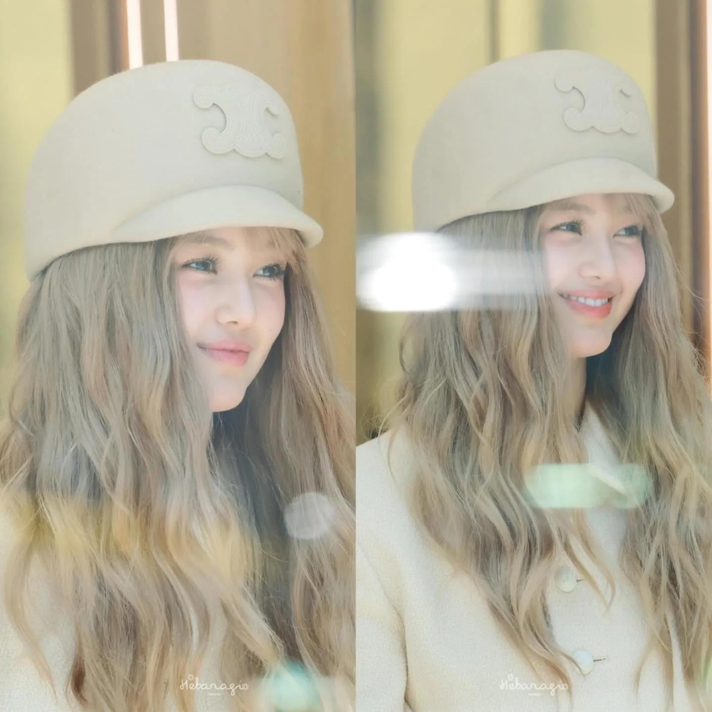 Jisoo elegant look in beige knitwear