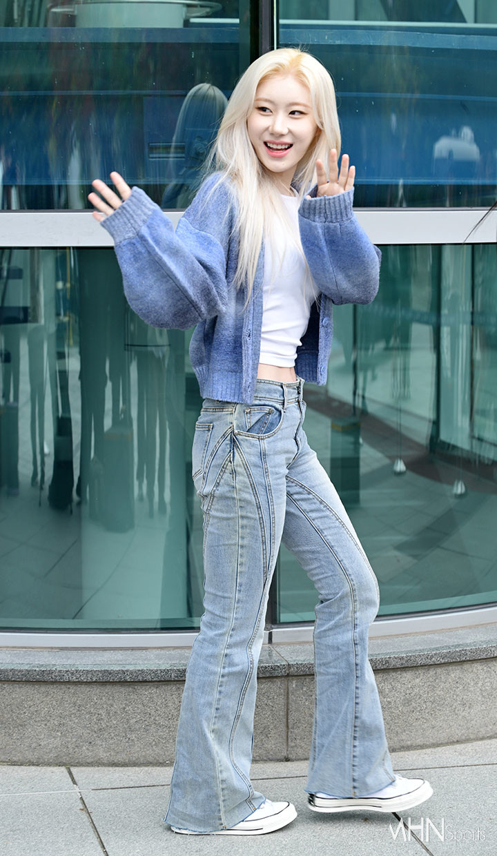 CHAERYEONG outfit decode